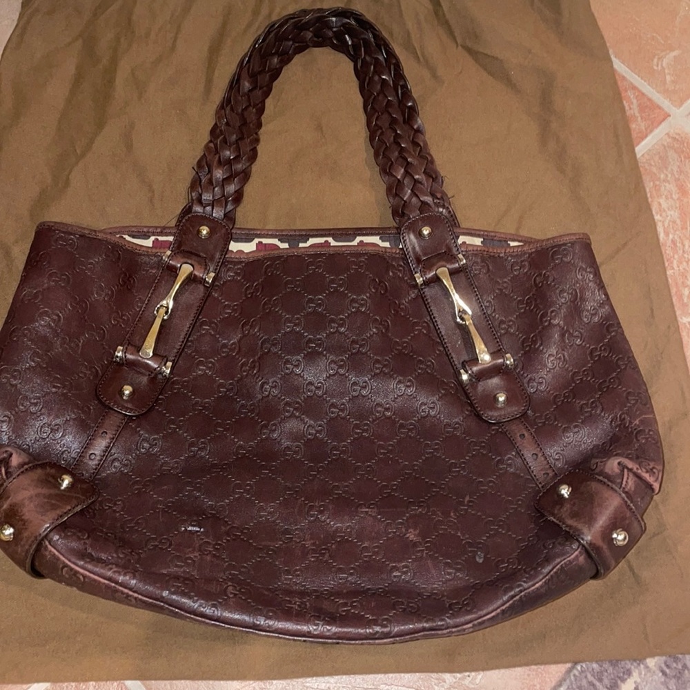 Gucci leather Pelham shoulder bag